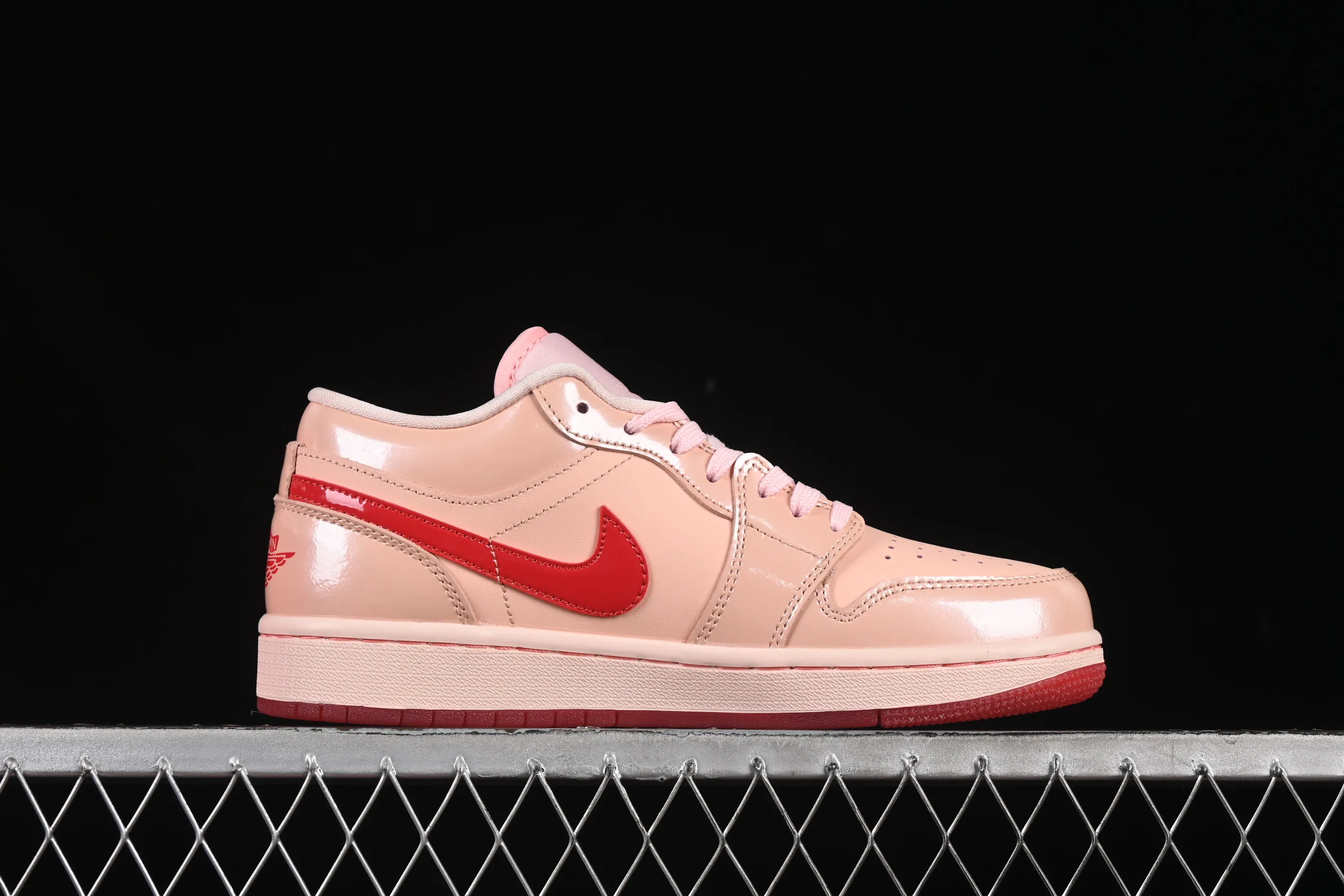 All categories Air Jordan Jordan series basketball shoes Air Jordan 1 Low Air Jordan 1 Low AJ1 Joe 1 Valentine's Day Jelly Pink Low-top cultural basketball shoes HF3174-600